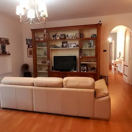 Judith Wright's Apartament