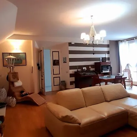 Apartament Judith Wright's *