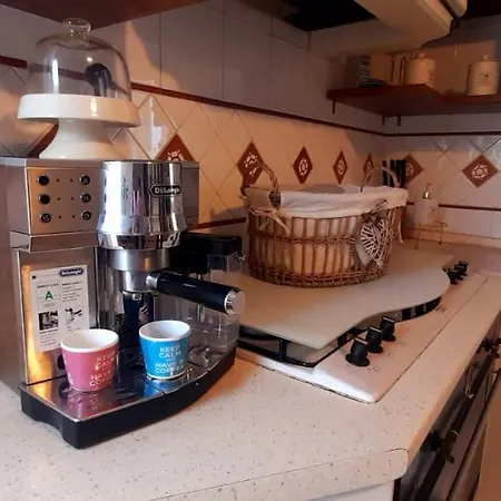 Judith Wright's * Maiori